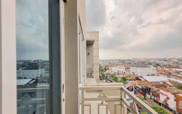 Cozy Studio Apartment At Grand Mercure Yogyakarta