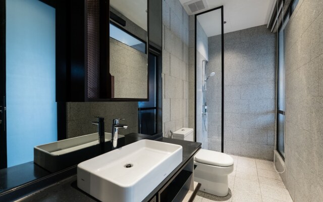 KLCC Modern Musical Sty 5Pax Scarletz Suite