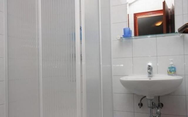 Ana- next to the sea - A4(2+3)