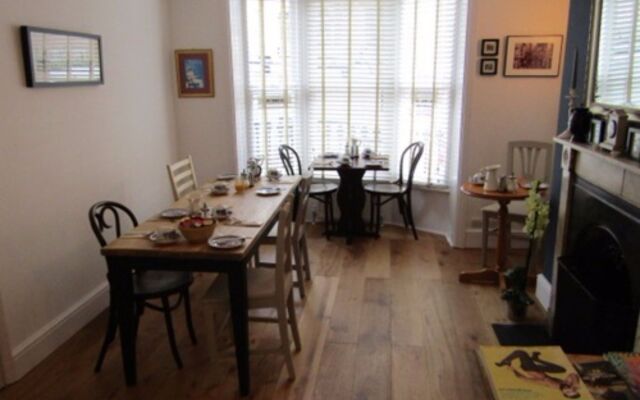 Starlings Guest House