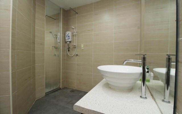 Hotel Zamburger Klang