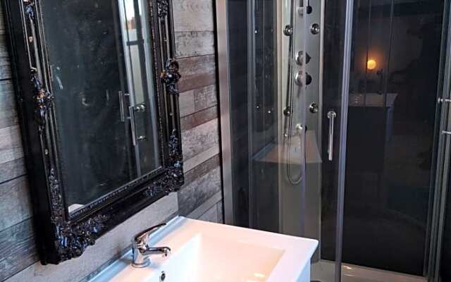 Studio et chambres d'hôtes les nuits de Gesnes