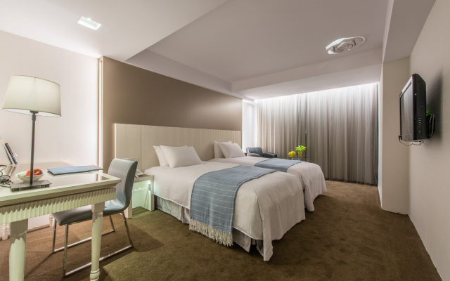 Forward Hotel Nangang