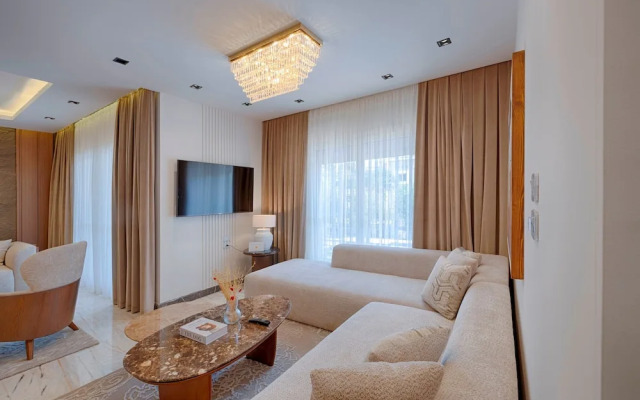 Vesta - Luxury Villa - 3BR - CFC I