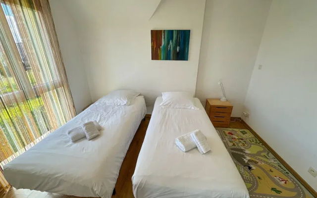 House in Ploudalmezeau With Beach Access
