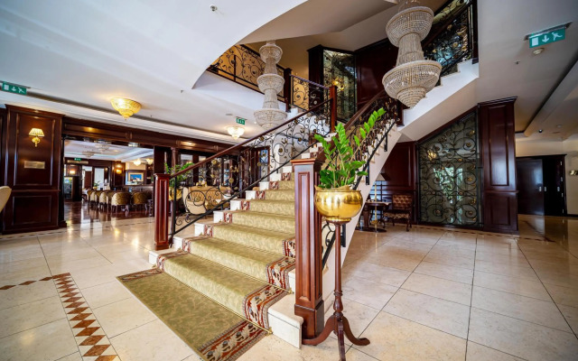 Hotel President Solin