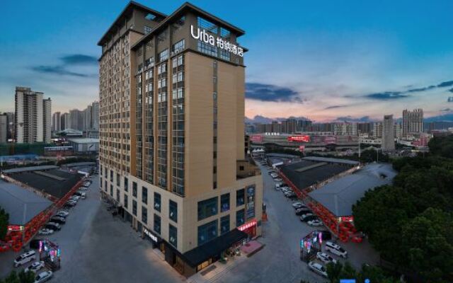 Urba hotel  (Anji Wanda Sulu Metro Station Branch)