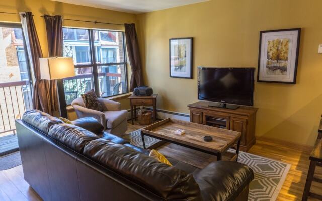 Bright Winter Stay W/skylight 2br/ba Short Stroll To Main St 2 Bedroom Condo by RedAwning