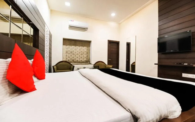 Hotel Surpin Palace