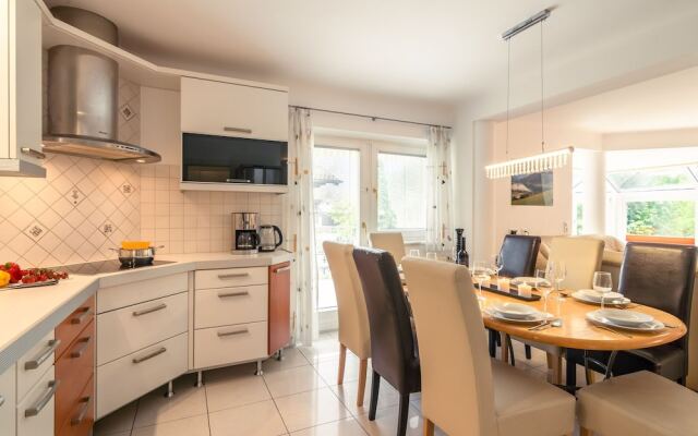 Charming Apartment Near Ski Area in Zell am See