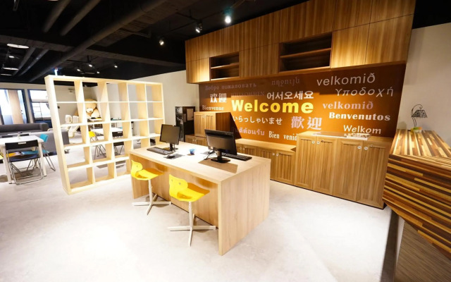 Cavemen Hostel Taipei Station Branch