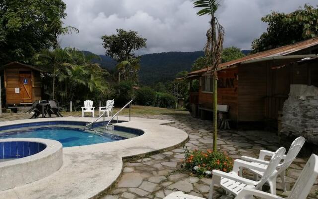 Mindo Paradise Hosteria