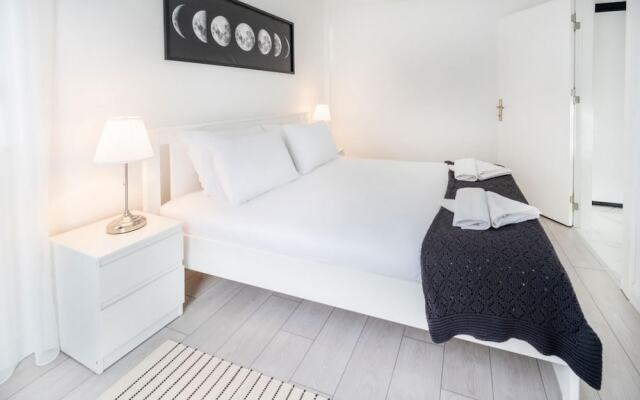 Missafir Modern Flat Near Beach in Muratpasa