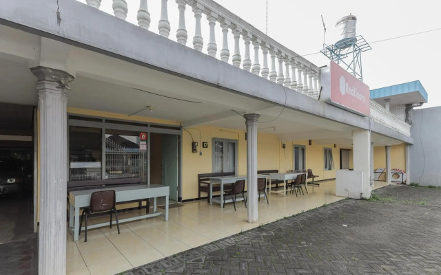 OYO 1289 Cbr Residence