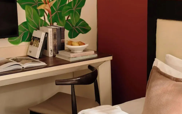 Elegant Hotel Saigon City