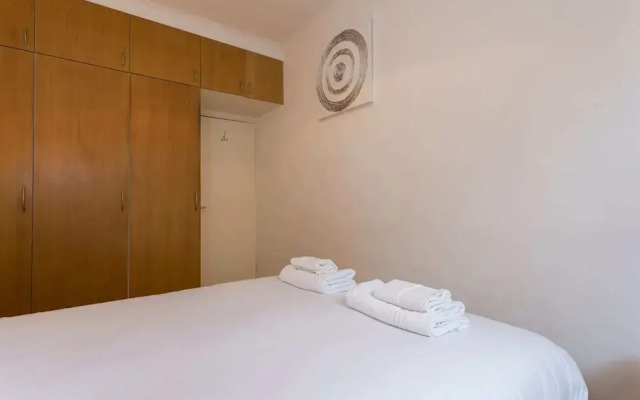 1 Bedroom Apartment in Notting Hill Accommodates 2