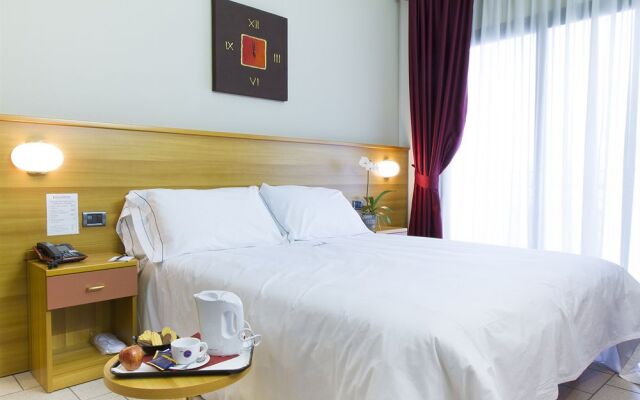 HotelTo