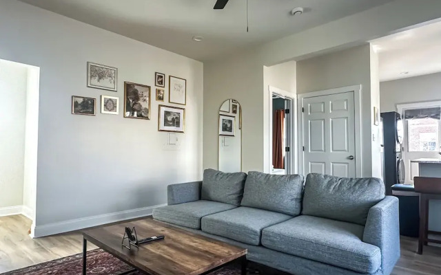 StayAE - Flamingo House