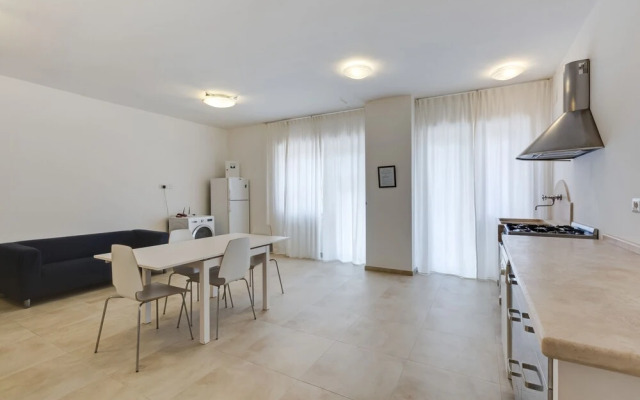 Guesthouse 2012