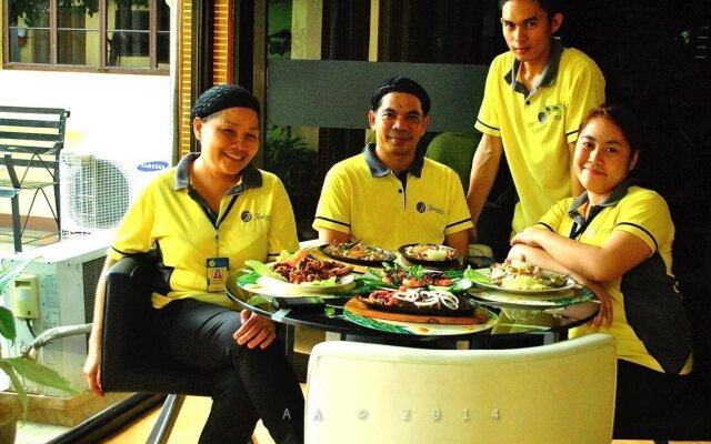 Antonio's Apartelle & Suites