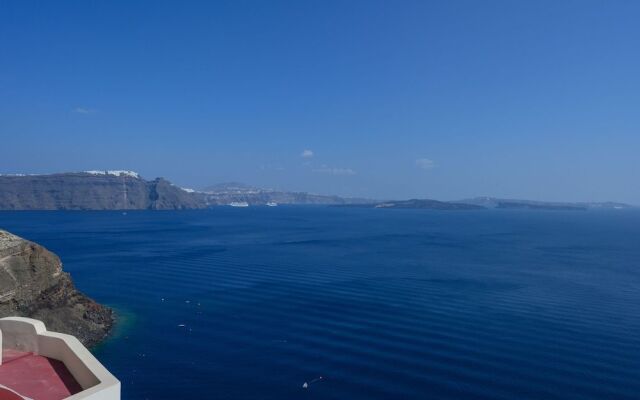 Nano Oia Canaves