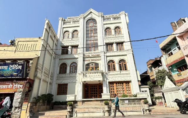 Hotel Pradeep