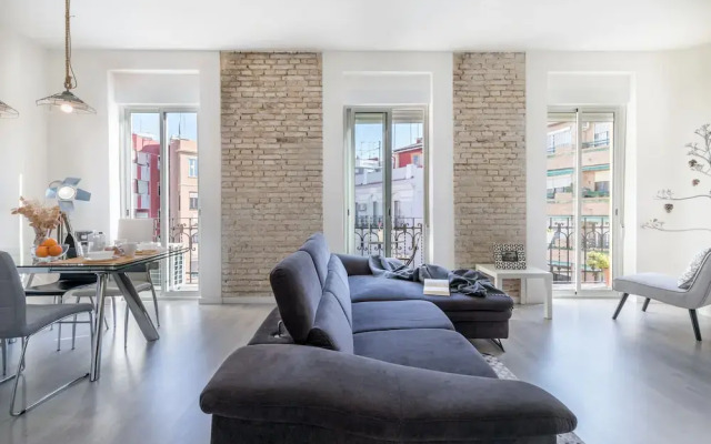 Travel Habitat Peris y Valero