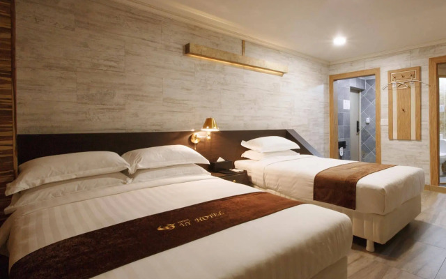 I.Y Hotel