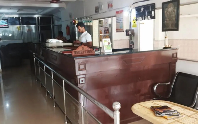 Anandan Tourist Home