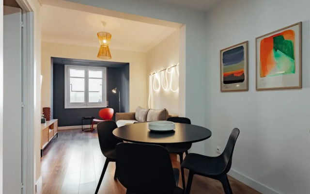 Santiago Apartments (Santiago 2.2) By Olala Homes