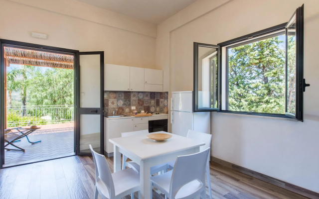 L Ulivo Blu - One-bedroom With Sea View by Wonderful Italy