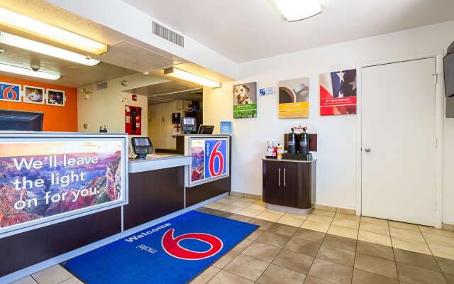 Motel 6 Mesa North