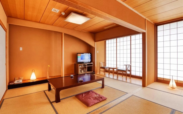 Plaza Hotel Mutsu