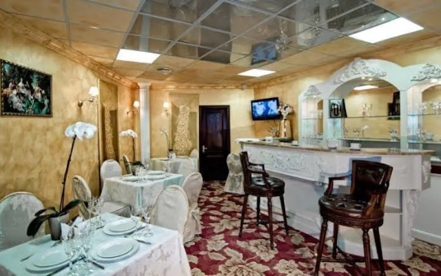 Royal Hotel De Paris