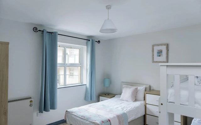Marine Court Ground Floor Sea View