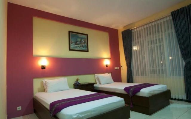 Hotel Sakura Nayuta – Guest Rooms – Bekasi