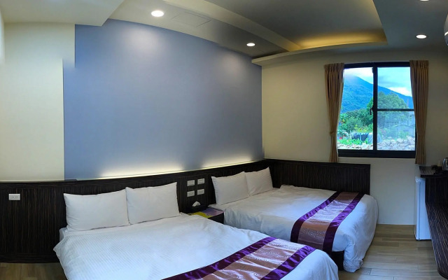 PULI GuanPu Fallsview Stay House