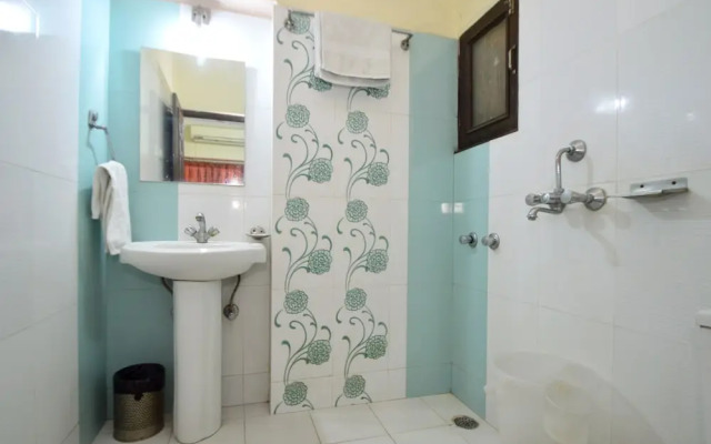 OYO 2289 Hotel Radha Palace