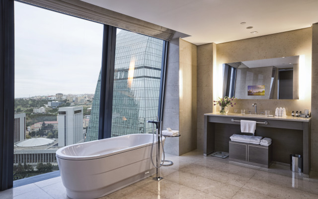 Fairmont Baku - Flame Towers