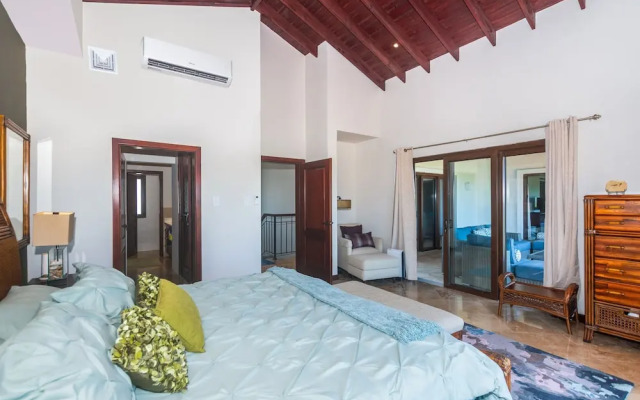 Pristine Bay 1005- Villa Loce 4 Bedroom Home