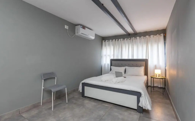 Woke Hostel Indiranagar