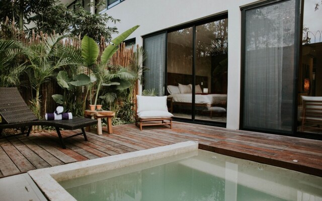 Bungalos Village 107 By Lockey