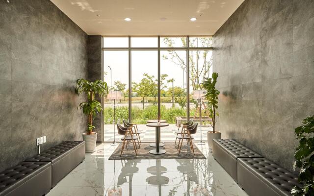 Riviera Incheon Airport Hotel