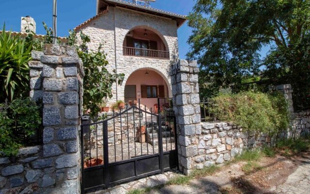 Laconian Collection #Karvela's stone house#