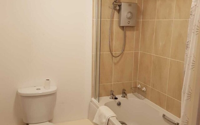 Remarkable 1-bed Apartment in Swansea Near Liberty