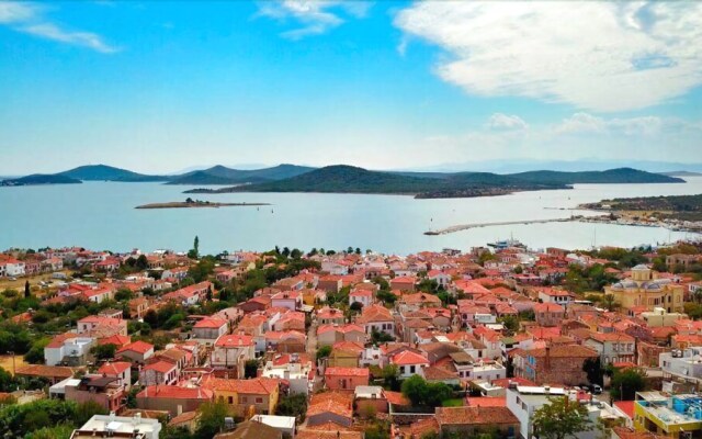 Marti Deluxe Boutique Hotel