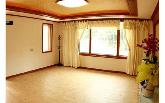 Hesel And Gretel Pension