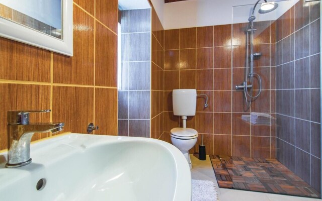 Nice Home in Porec With 2 Bedrooms, Internet and Outdoor Swimming Pool