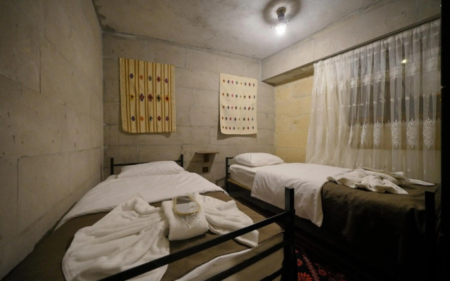 View Cave Hotel