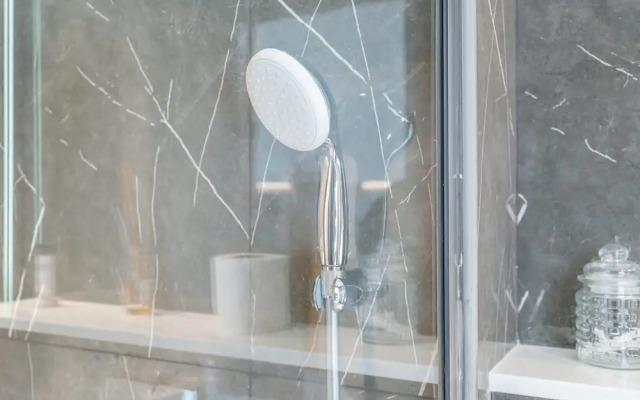 Delightful Studio in Park Views That Sleeps 2